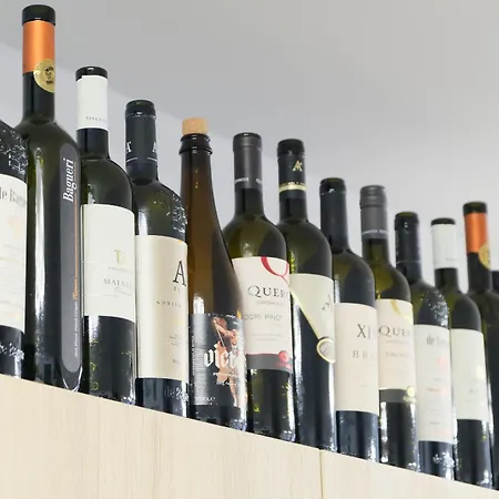 Apartment Beer & Wine House *
