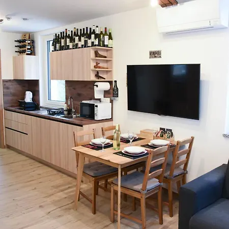 Beer & Wine House Διαμέρισμα *
