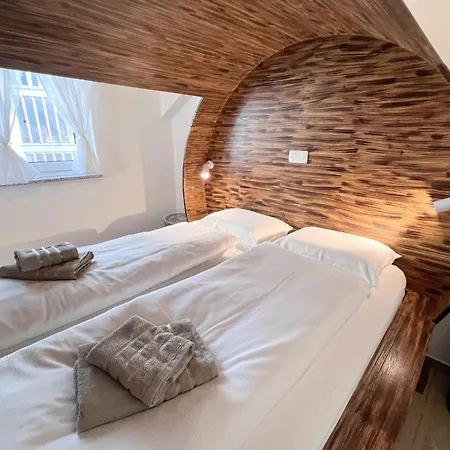 Beer & Wine House Apartman *